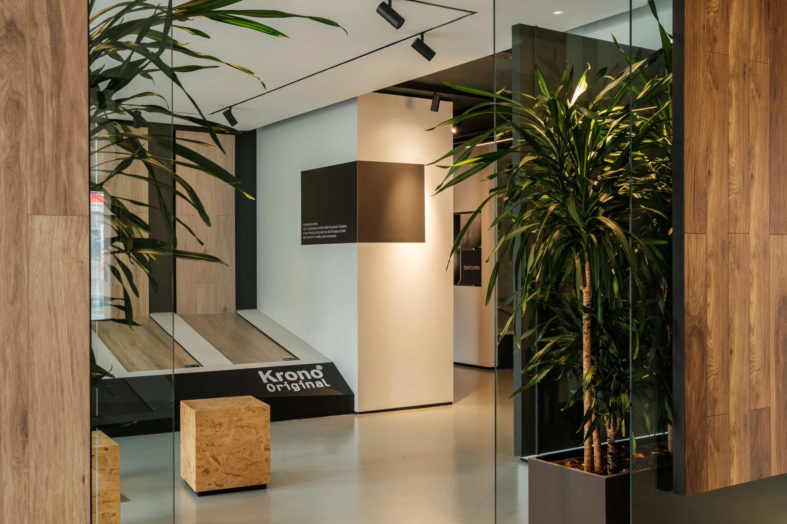 Kronospan Showroom Wide